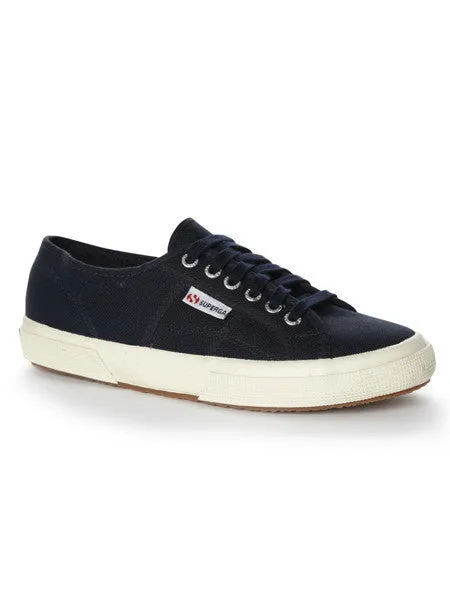 2750 Cotu Classic in Navy