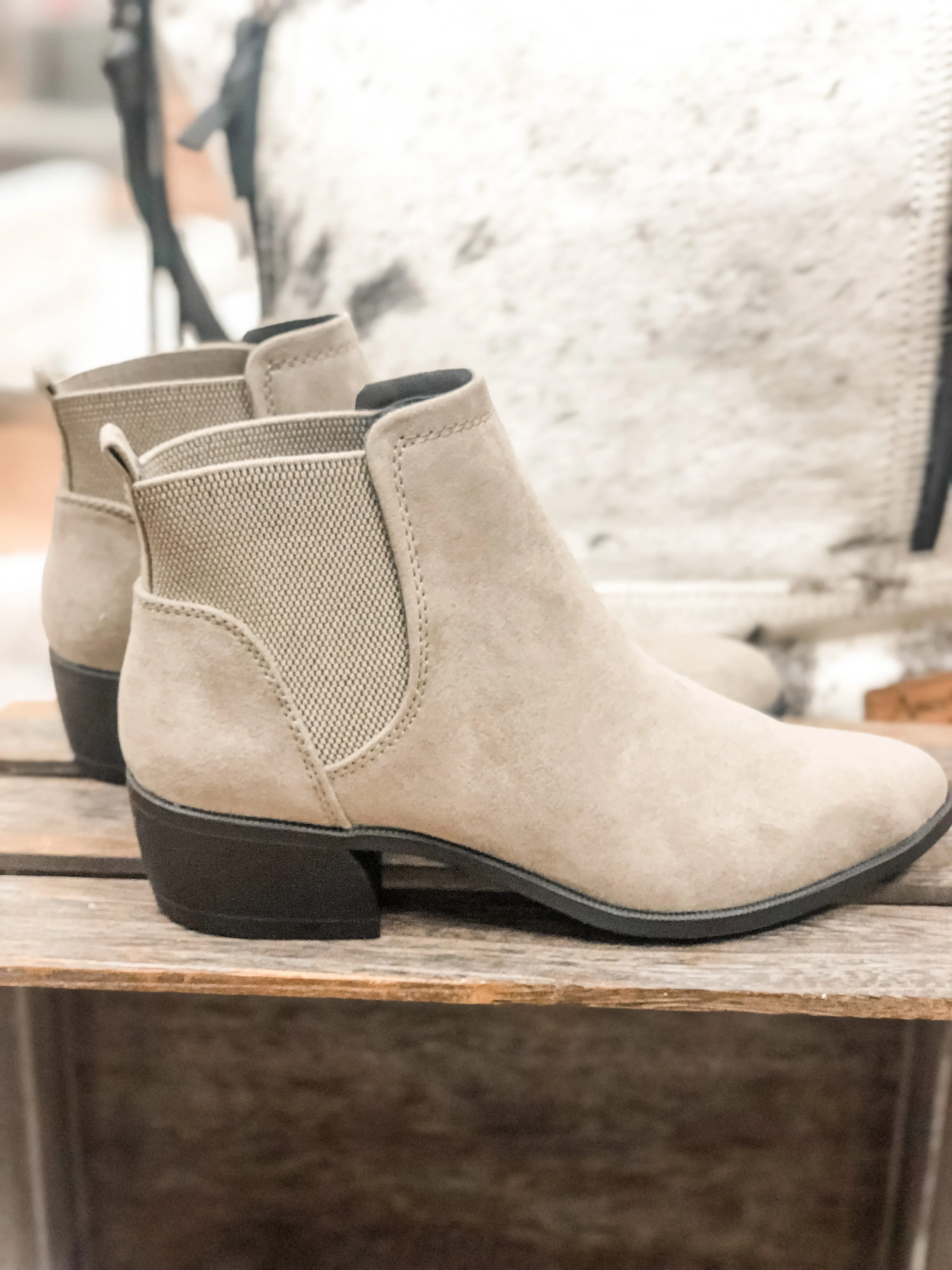 Brynlee Booties (Grey)