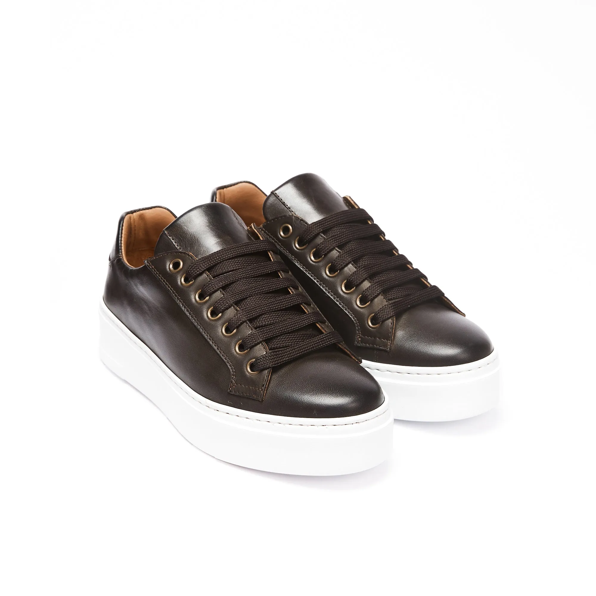 Classic lace-up sneaker dark brown