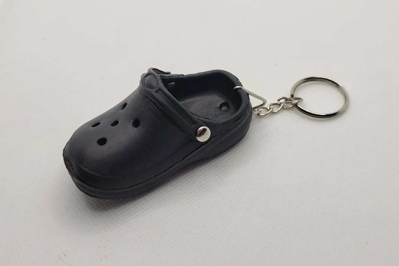 Croc Keychains Baby Croc Keychain Shoe Charms Keychain Pendant Shoe Decor DIY Crafting Cute Charms Little Shoes For Backpacks Gifts for Kids Women and Girls