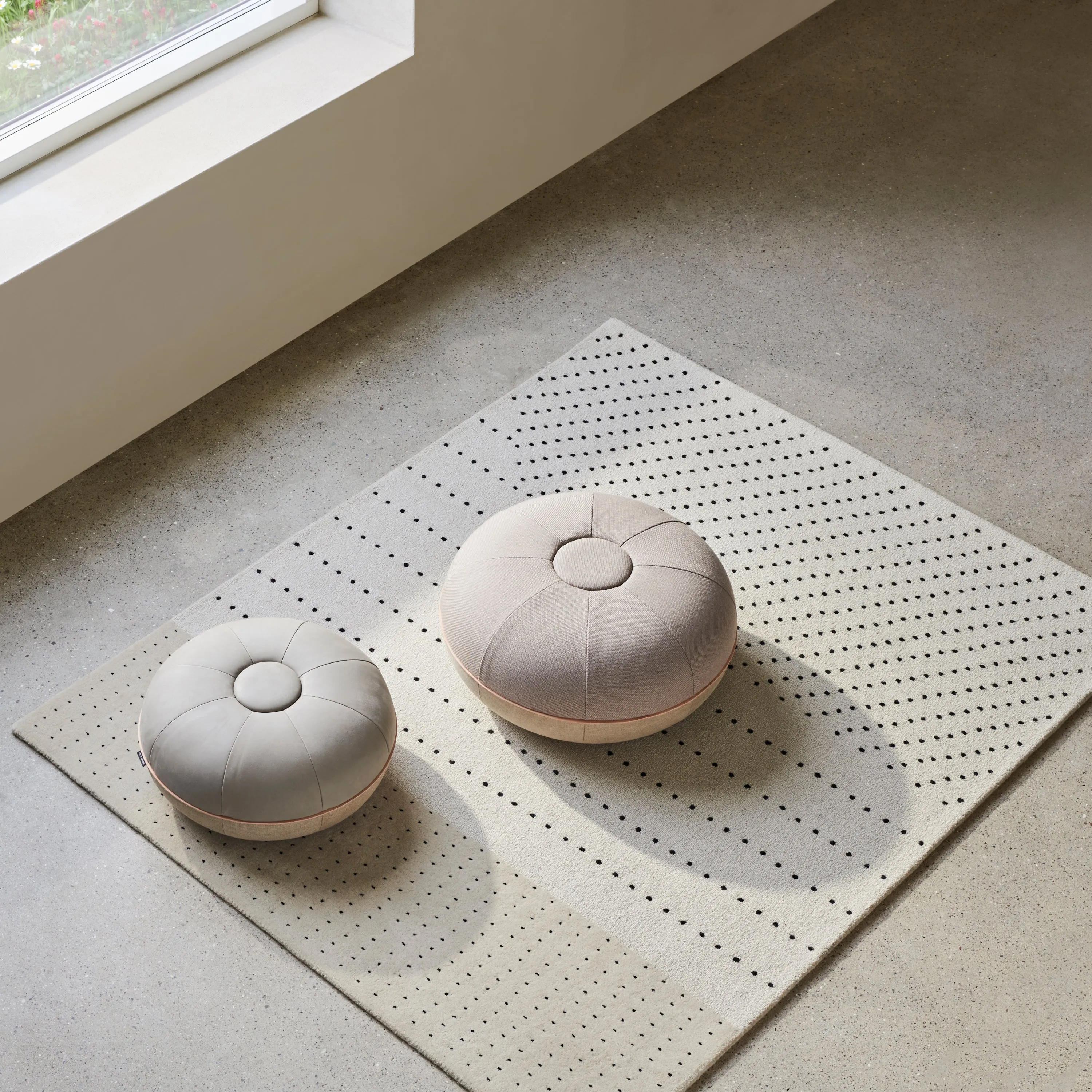 Fritz Hansen Pouf Small