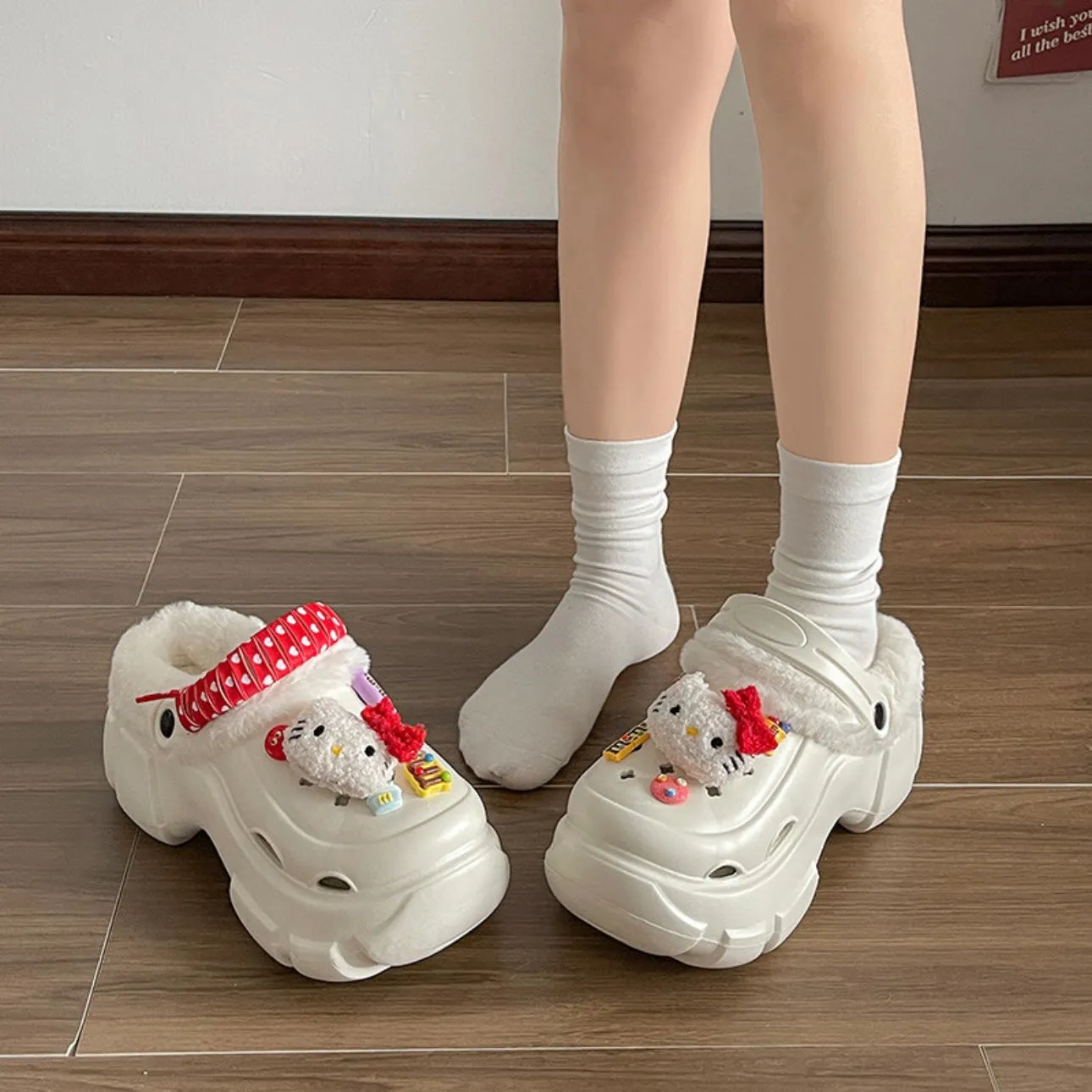 Hellokitty Fur Lined Clogs Waterproof Winter Fuzzy Slippers for Women Indoor Outdoor