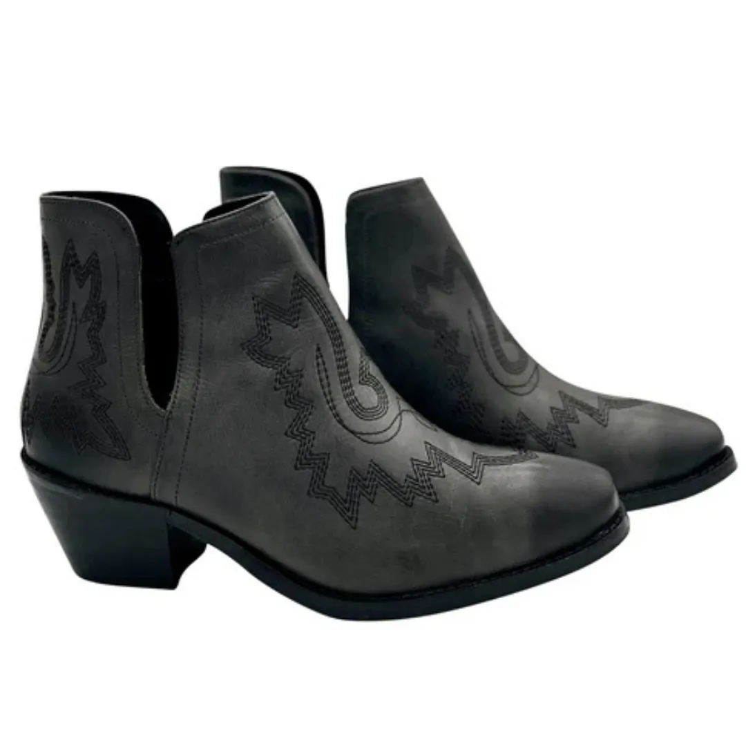 Online Exclusive | Kickin' Booties in Black