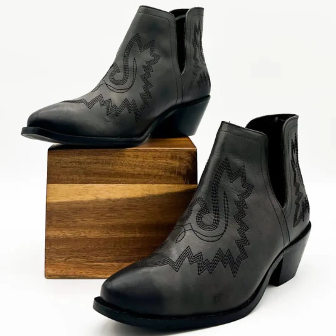 Online Exclusive | Kickin' Booties in Black