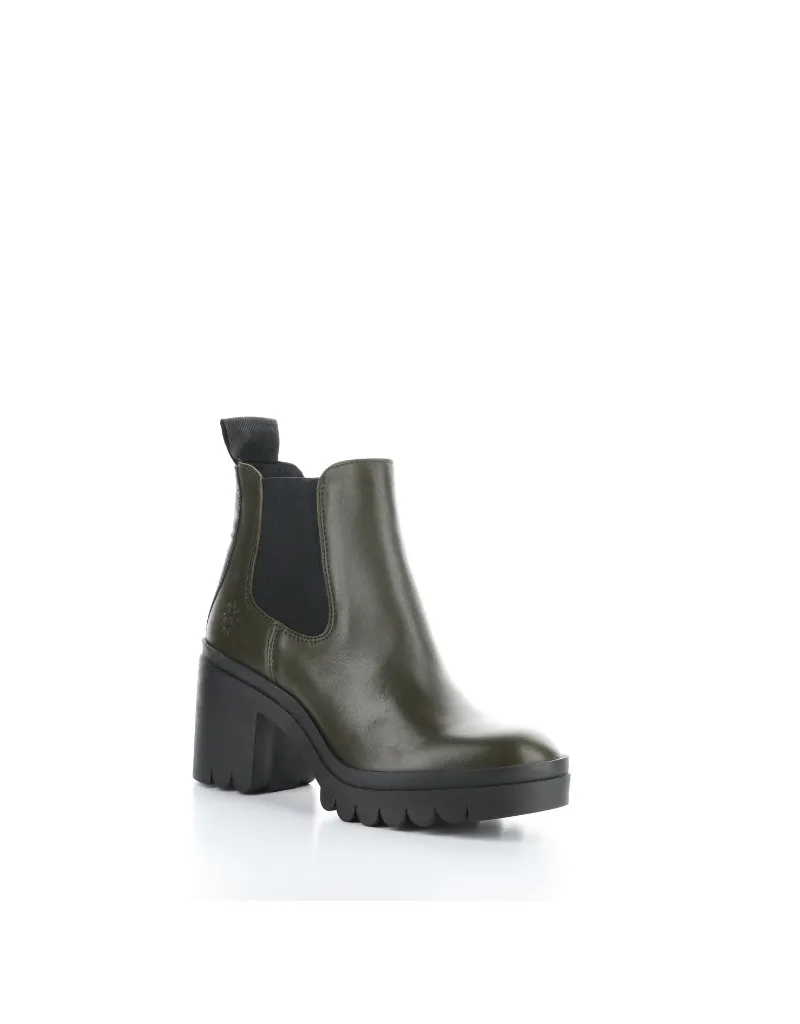 TOPE LUG SOLE HEELED CHELSEA BOOT