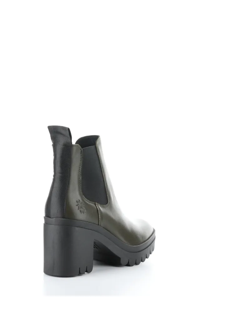 TOPE LUG SOLE HEELED CHELSEA BOOT