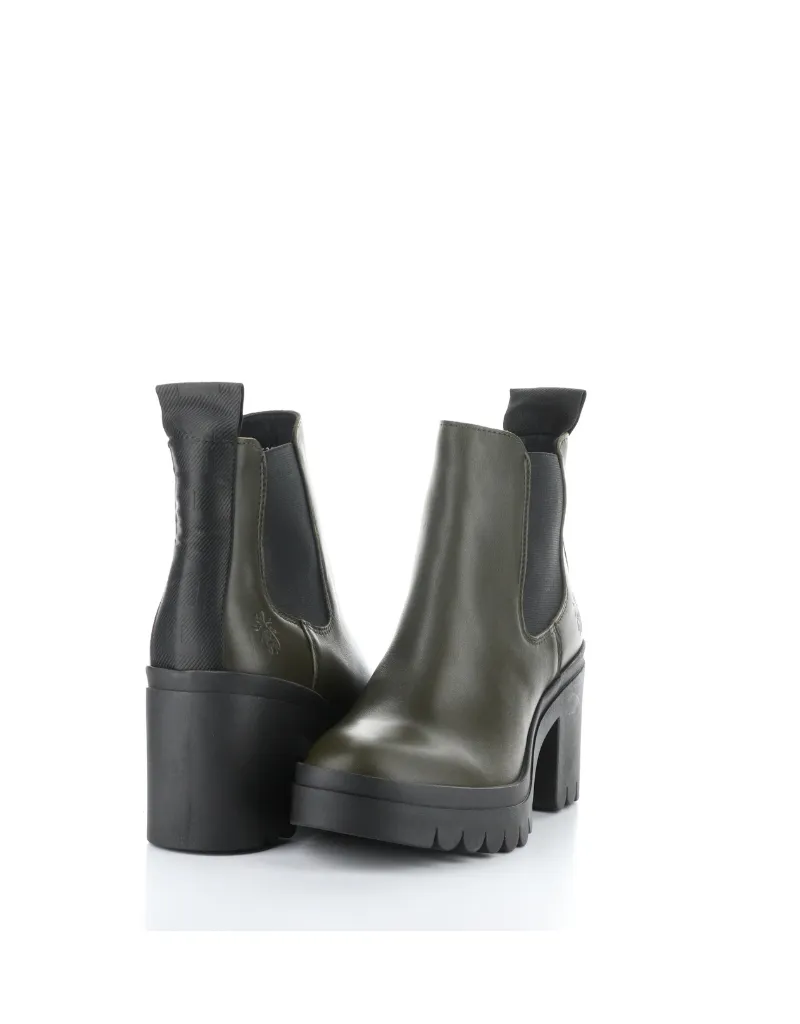 TOPE LUG SOLE HEELED CHELSEA BOOT