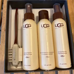 UGG - Sheepskin Care Kit - MSRP $45: --