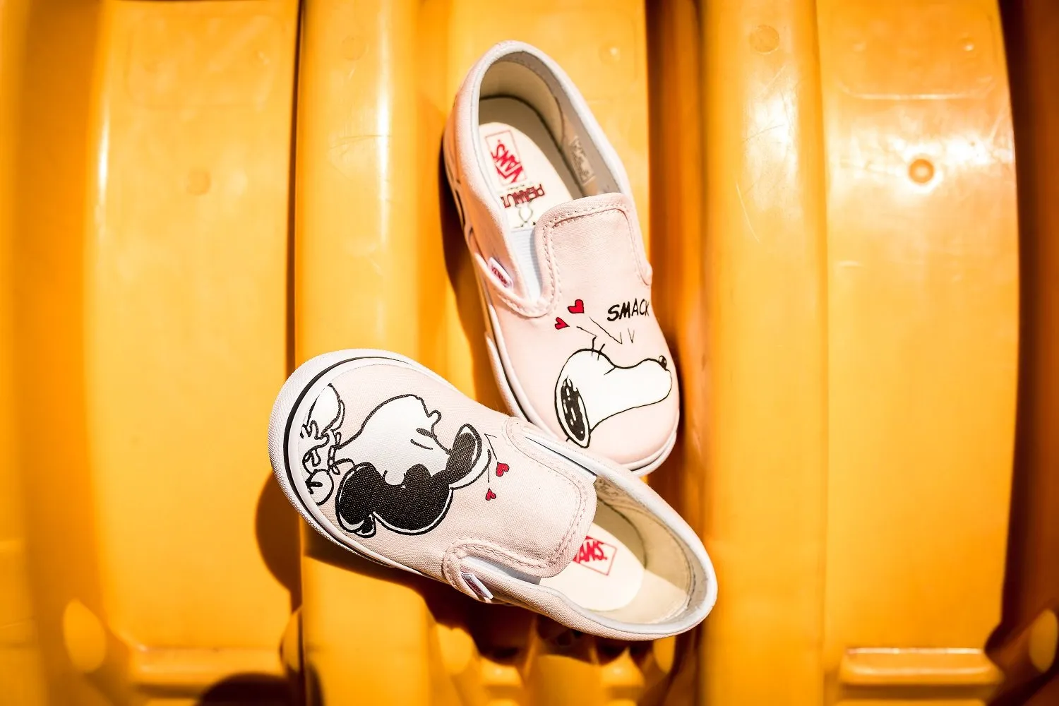 Vans x Peanuts Classic Slip-On Smack/Pearl