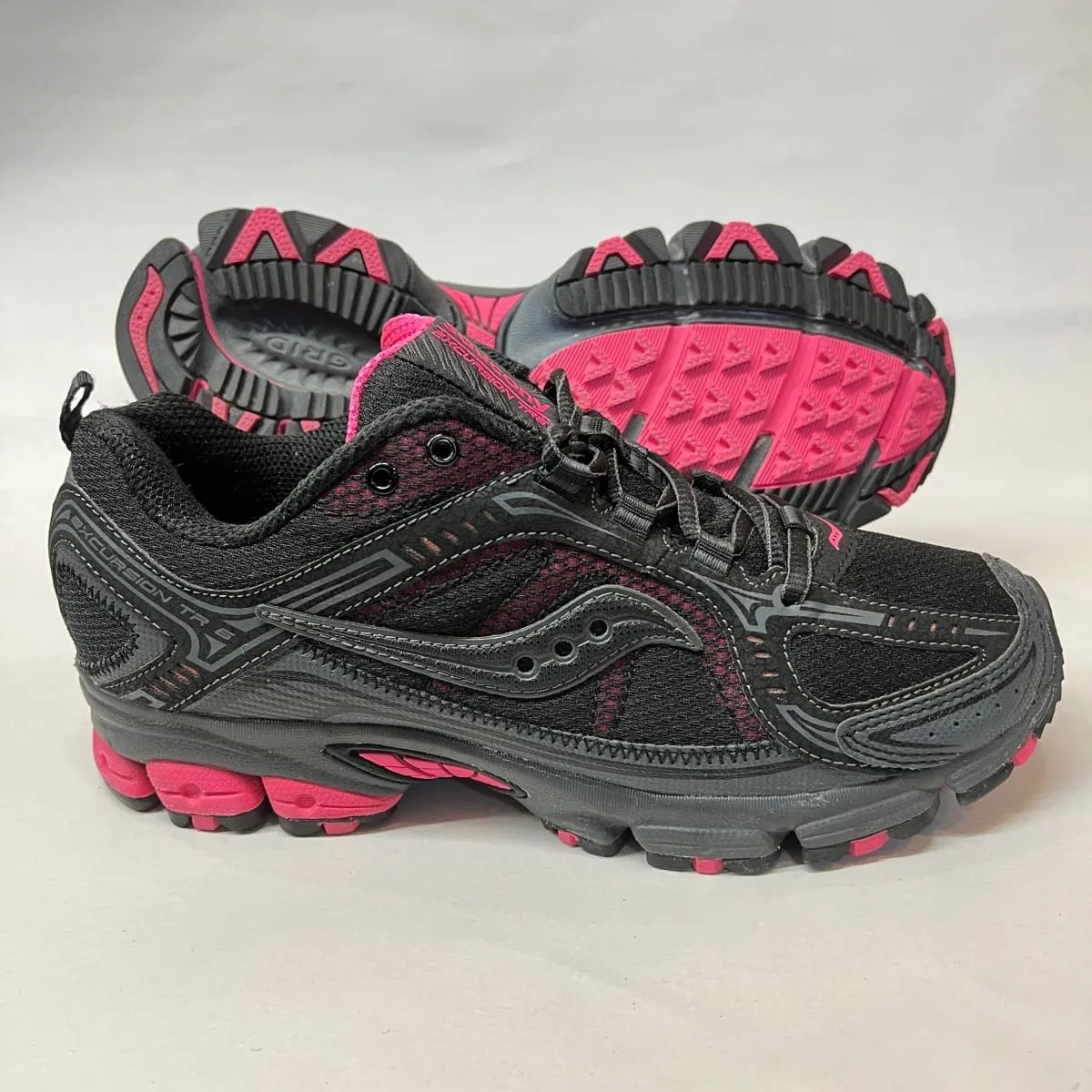 Women's SAUCONY Grid Excursion TR6 -Hiking/Trail Running Shoe - PREOWNED